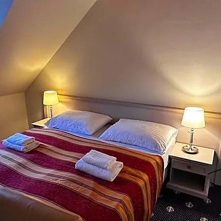 Hradna Brana 4* Bratislava